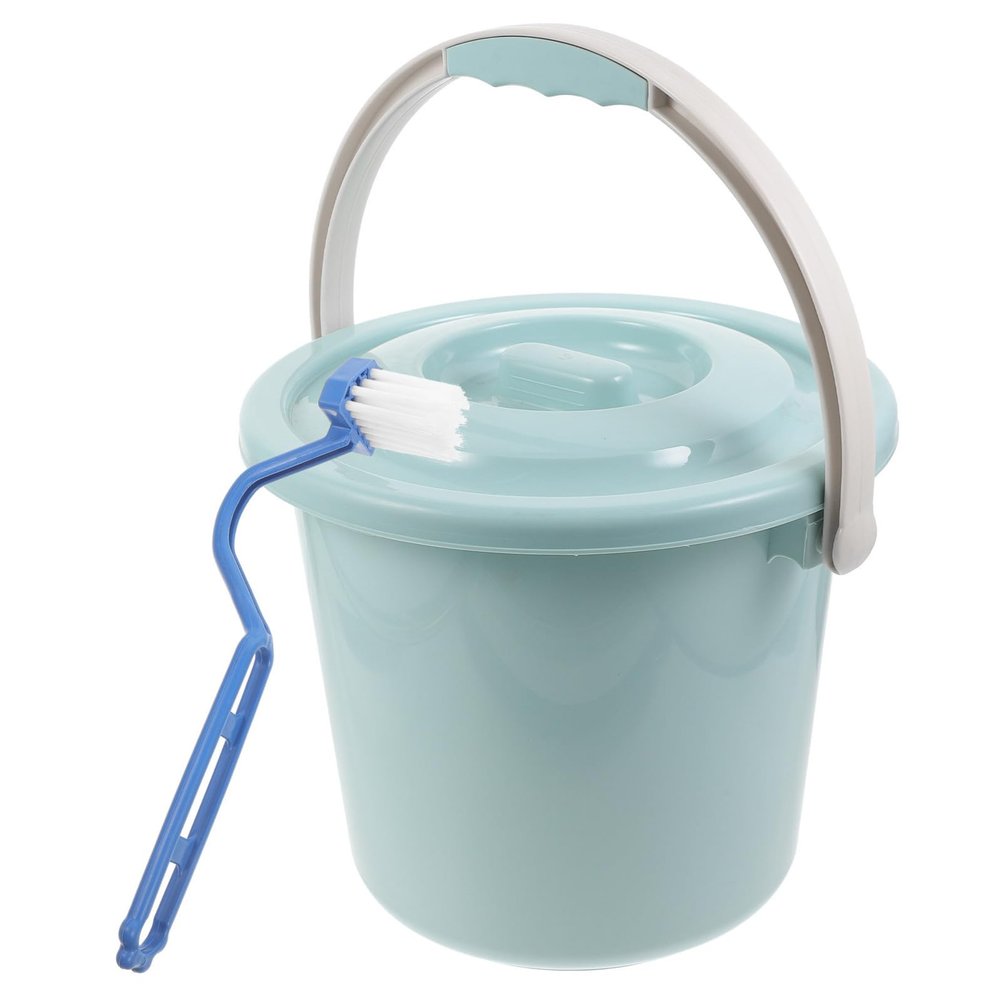 JOYOFREELY Portable Chamber Pot with Lid for Adults and Disabled People, 8l Plastic Urinal with Non-Slip Base and Brush, Stable Design for Home and Hospital Use Random Color