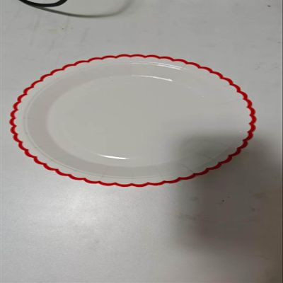 ZUQMZUQ 30 Pcs Red and White Paper Plates, 9 Inch White Party Plates, Red Scalloped Dinner Paper Plates Wedding Plates Party Supplies for Baby Shower, Wedding, Birthday, Bridal Shower