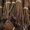 Vanilla Beans Whole | 10 Pods (14-16cm) | Gourmet Grade A Madagascar Bourbon Vanilla Pods | 100% Natural Rich Aromatic Flavor for Baking, Ice Cream & Desserts | Vacuum Sealed view 4