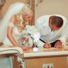 LOCZUK Wedding Writing Pen with Rhinestone Plume Quill, Rotatable Ballpoint Signature Pen with Circular Flower Base for Engagement and Special Occasions view 4