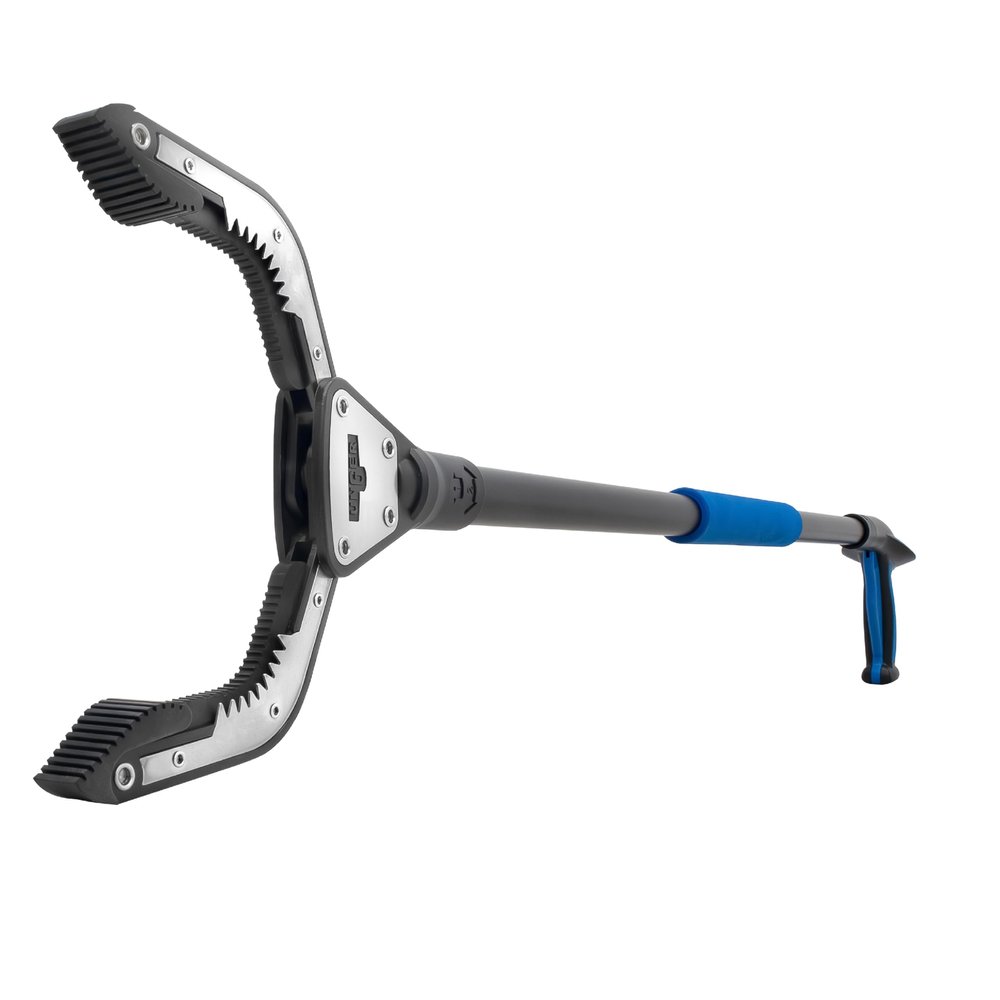 Unger Professional 42.5 Rugged Reacher Grabber Tool with Rotating Head, Outdoor Trash Picker Upper, Heavy Duty Claw Pickup, Durable Litter Yard Clean Up for Twigs, Lawn, and Garden Use