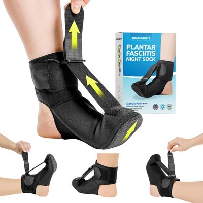 BraceAbility Plantar Fasciitis Night Splint Sock - Soft Plantar Fascia Boot for Sleeping, Achilles Tendonitis Relief, Foot Drop, Heel Pain - Planter Facetious Night Sling Brace for Women and Men (M)