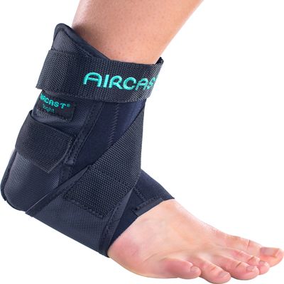 Aircast AirSport Ankle Brace-Medium-Right