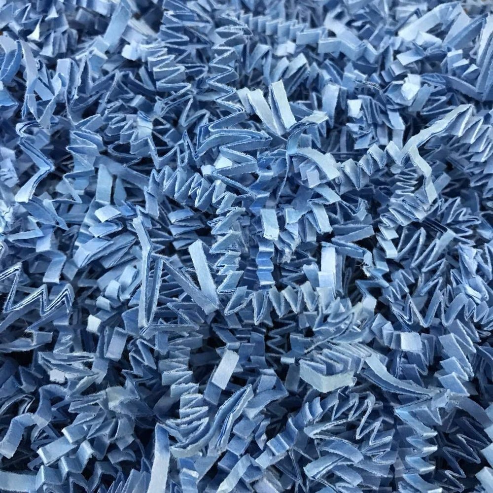 Black Cat Avenue 1 LB Blue Crinkle Cut Paper Shred Filler for Gift Wrap and Basket Filler