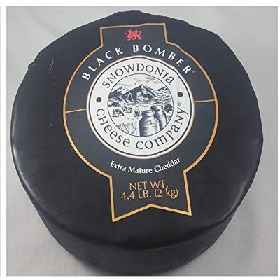 SNOWDONIA BLACK BOMBER CHEDDAR. ENGLAND.WHEEL. 4.4 LB.