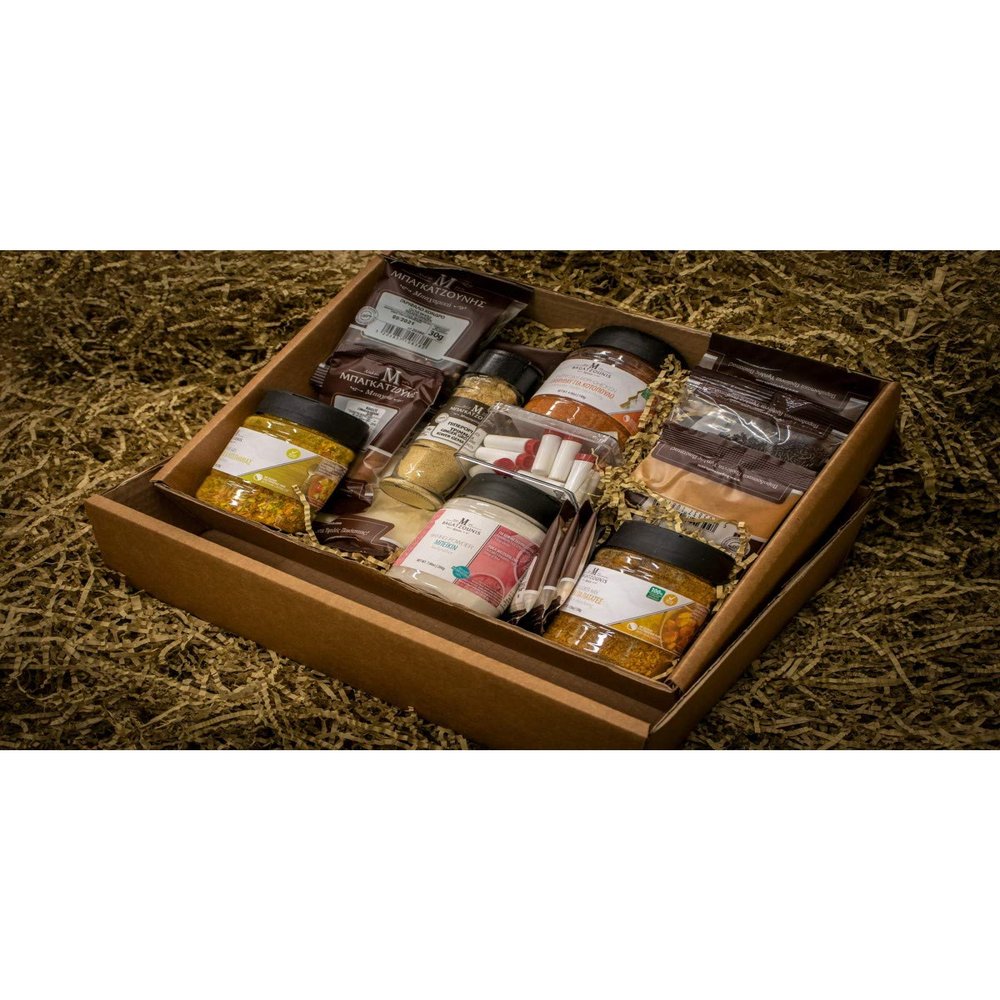 Greek Spices Gift Box from Greece - 16 different Products (Mastic, Maxlep, Ginger and Many More)