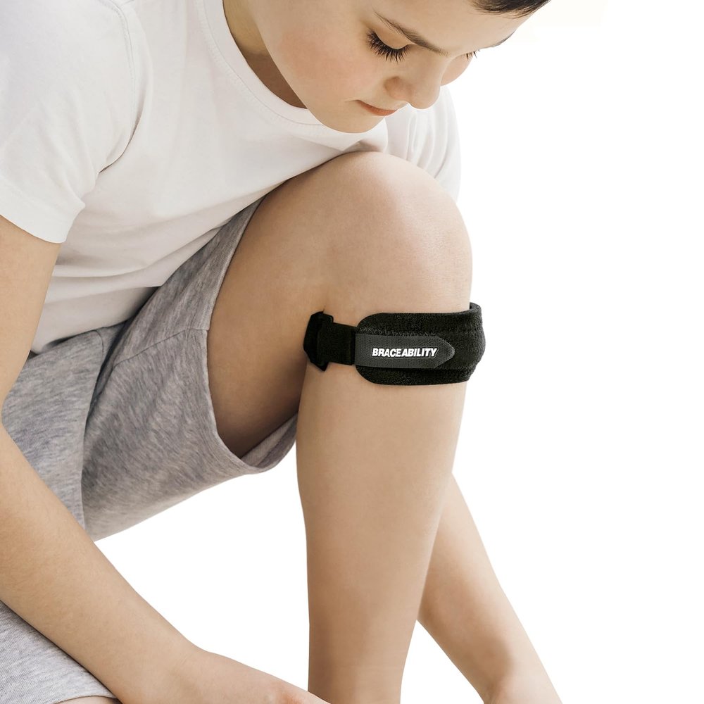 BraceAbility Kids Knee Band - Youth Patellar Tendon Support Strap Child Osgood Schlatter Brace for Jumpers Knee, Patella Tendonitis, Sports Wrap for Running, Soccer, Volleyball, Basketball (XS)