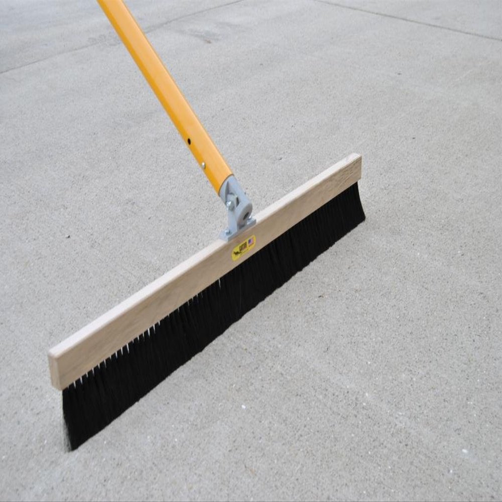 Gator Tool Concrete Broom Coarse .022 Poly 36" (w/Automatic Swivel Bracket)