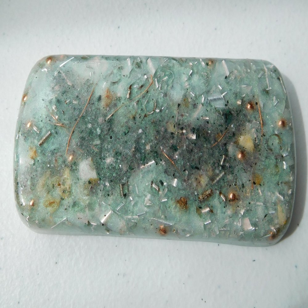 1 Pearl Green Small Charging Plate Cell Phone/Bed Charging Crystal Orgone Generator Energy Accumulator 528Hz/7.83Hz/Advance Harmonics Many Beautiful Ingredients and Colors!! (Pearl Green)